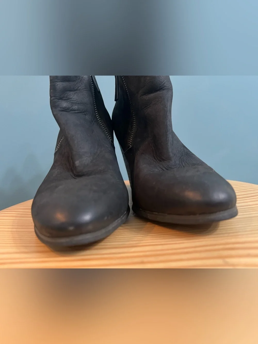 Michael Kors Black Leather Ankle Booties Block Heel Side Zip Size 8.5